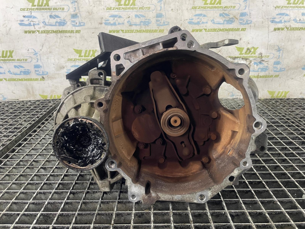 Cutie viteze manuala 5 trepte 1.6 tdi MWW Seat Leon 3 5F [2012 - 2016]