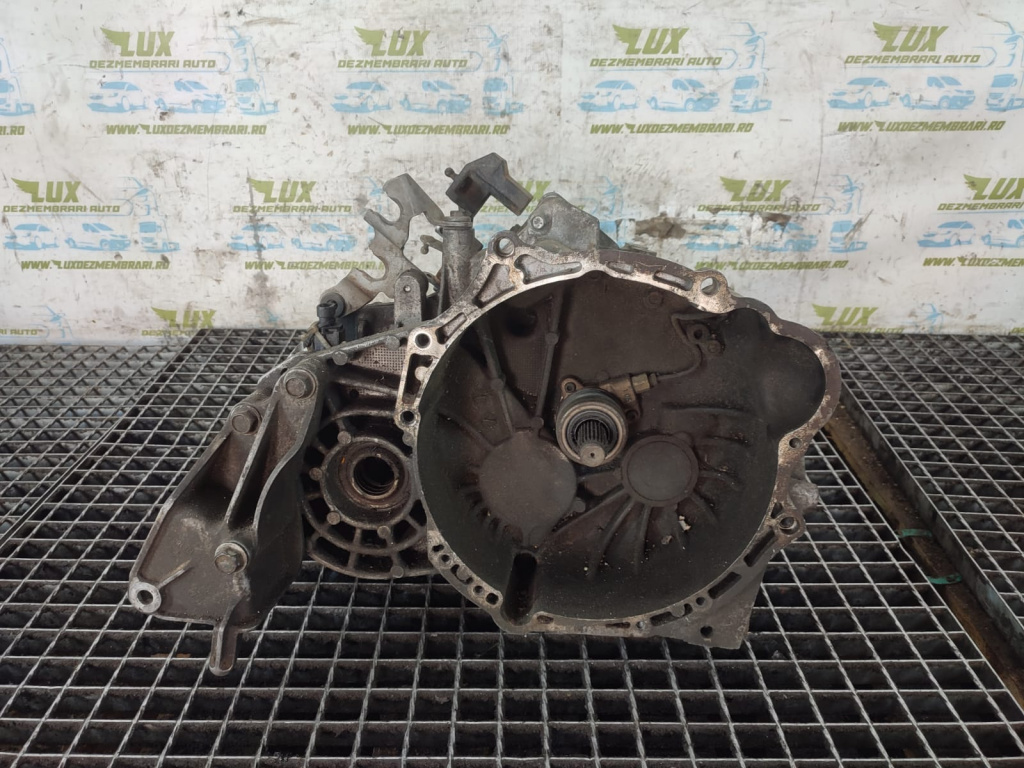 Cutie viteze manuala 5 trepte 2.0 d LLW 96420073 Opel Antara [2006 - 2011]