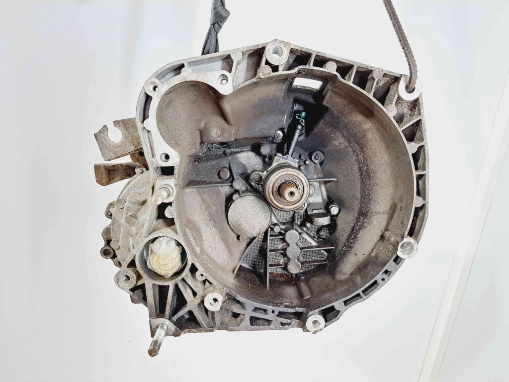 Cutie viteze manuala 5 trepte Alfa Romeo 147 (937) [Fabr 2001-2010] 46736750 1.6 Benz 572845 77KW / 105CP 1.6 Benz 572845 77KW / 105CP