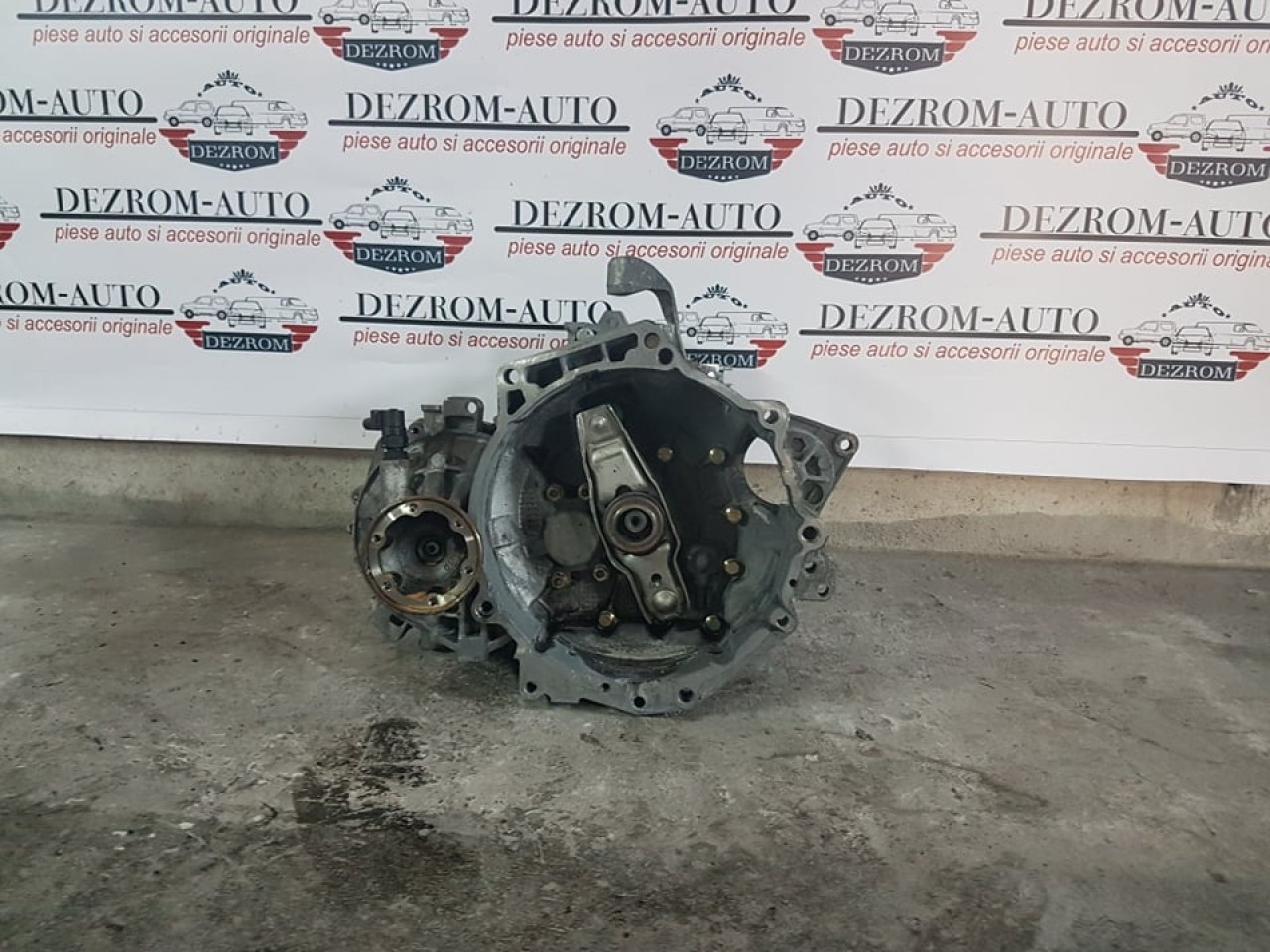 Cutie viteze manuala 5 trepte cod euh vw bora 1.9 tdi axr 101 cai