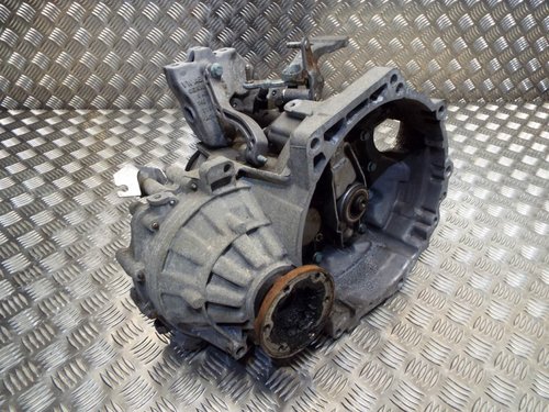 Cutie viteze manuala 5 trepte cod gqq vw jetta 1.9 tdi 105 cai
