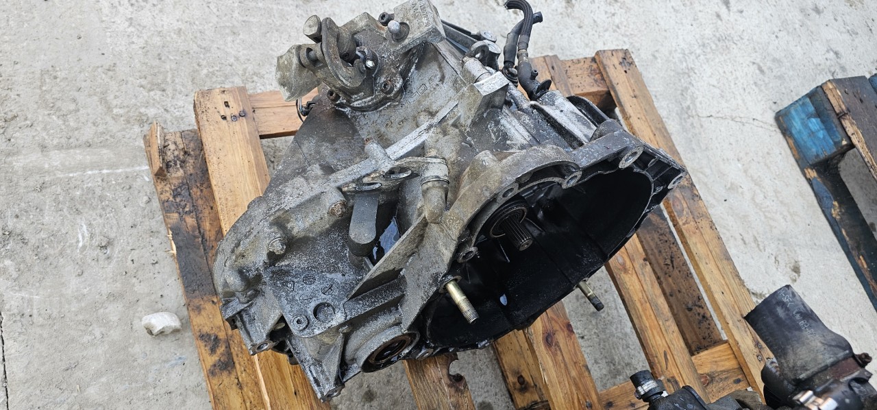 Cutie viteze manuala 5 trepte Fiat Stilo 1.9 JTD 192A1000 2001 2002 2003 2004