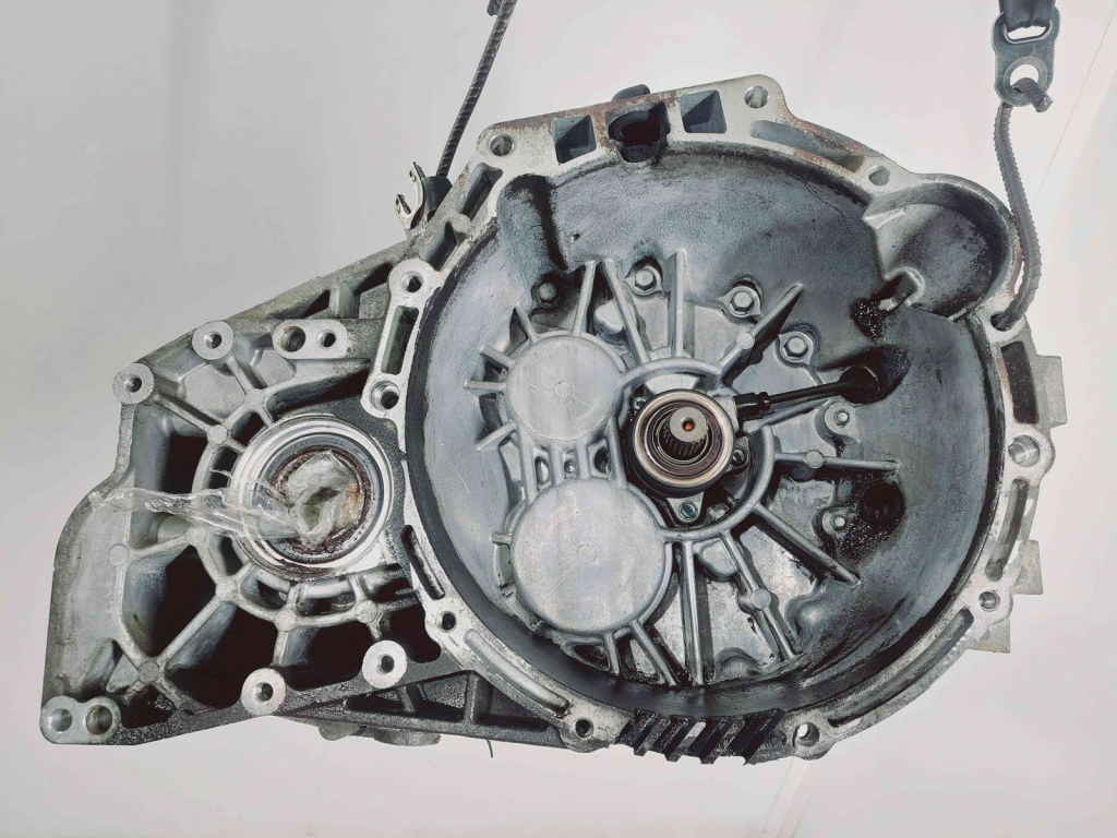 Cutie viteze manuala 5 trepte Hyundai Santa Fe 2 (CM) [Fabr 2005-2012] 43000 38070 2.2 D4EB 114KW / 155CP 2.2 D4EB 114KW / 155CP