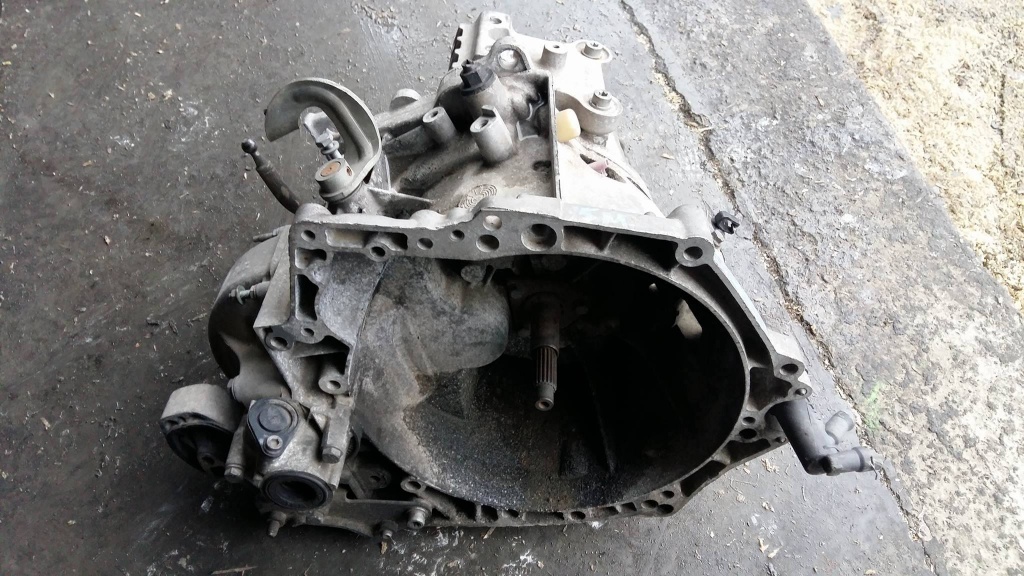 Cutie viteze manuala 5 trepte peugeot 207