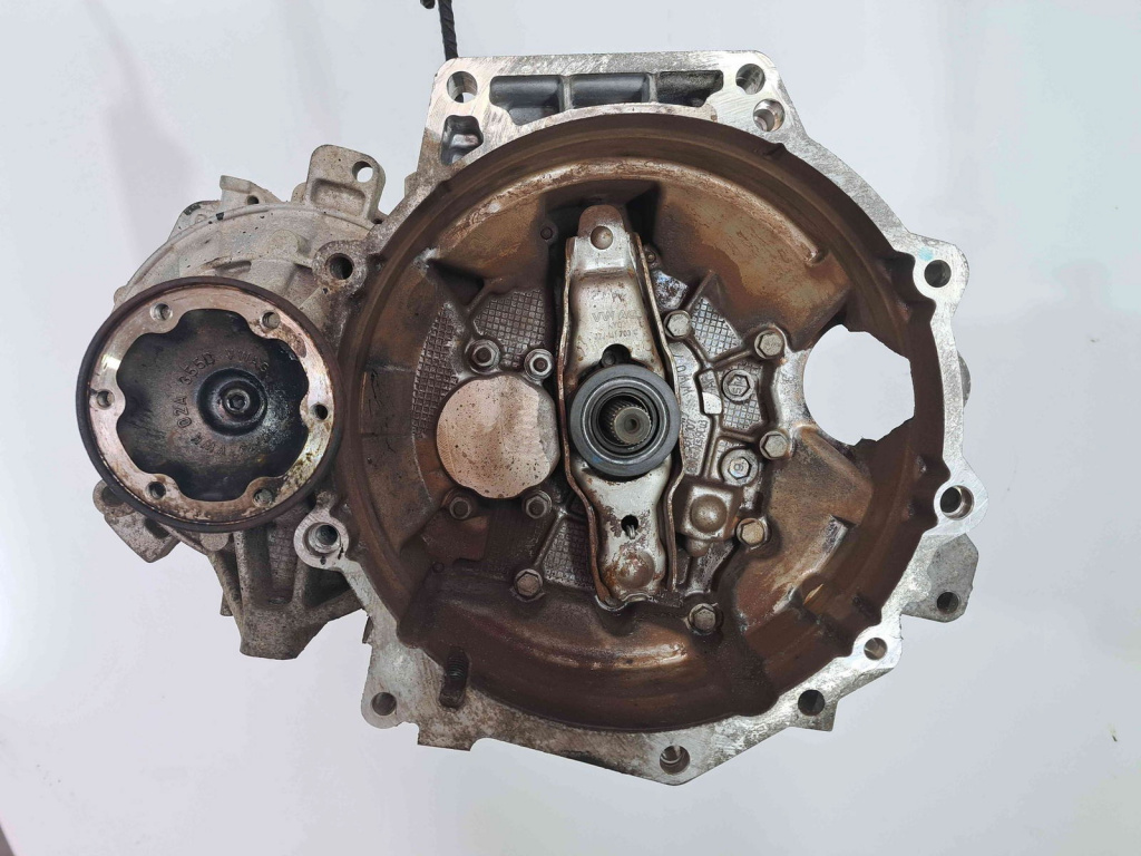 Cutie viteze manuala 5 trepte Seat Leon (5F1) [Fabr 2012-2018] 1.6 TDI CLHA 77KW / 105CP