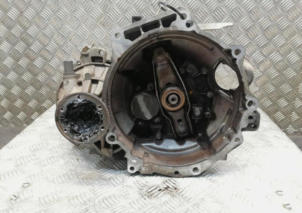 Cutie viteze manuala 5 trepte Skoda Fabia 2 1.6 tdi CAY 2010-2014