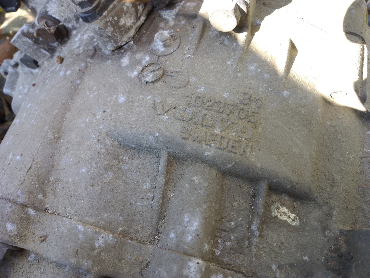 Cutie Viteze Manuala 5 Trepte Volvo V70 motor 2.4 benzina cod motor B5244S An 2001. Cod 1023705