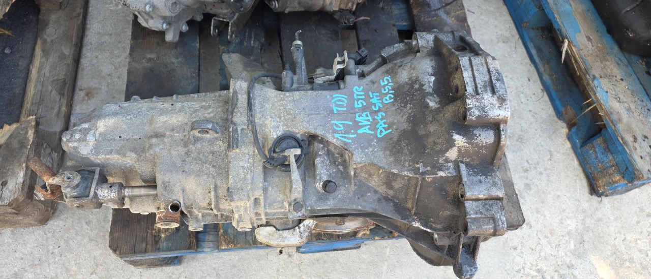 Cutie viteze manuala 5 trepte Vw Passat B5.5 1.9 TDI 2003 2004 2005