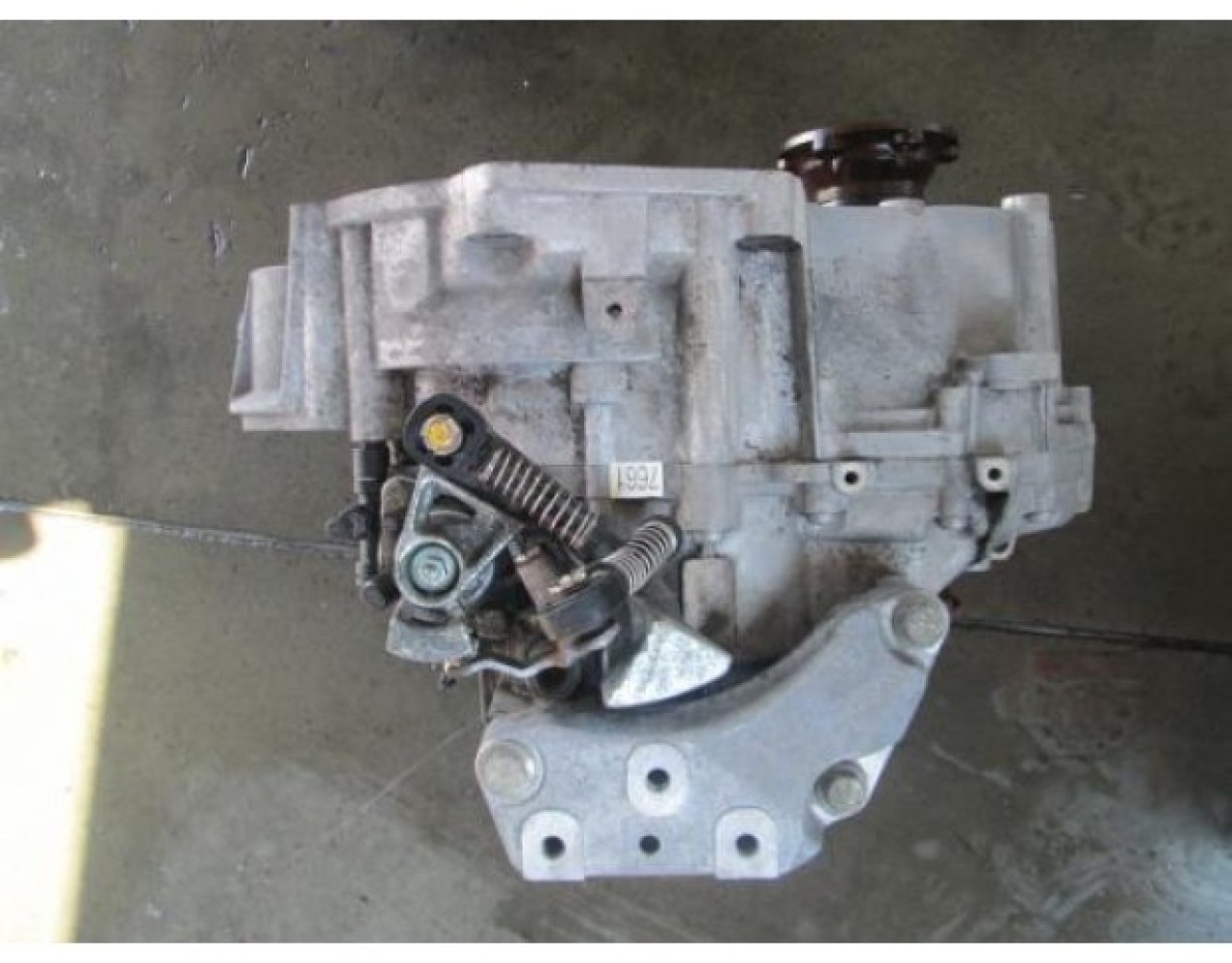 Cutie viteze manuala 6 trepte cod hdv vw passat b6 2.0 tdi