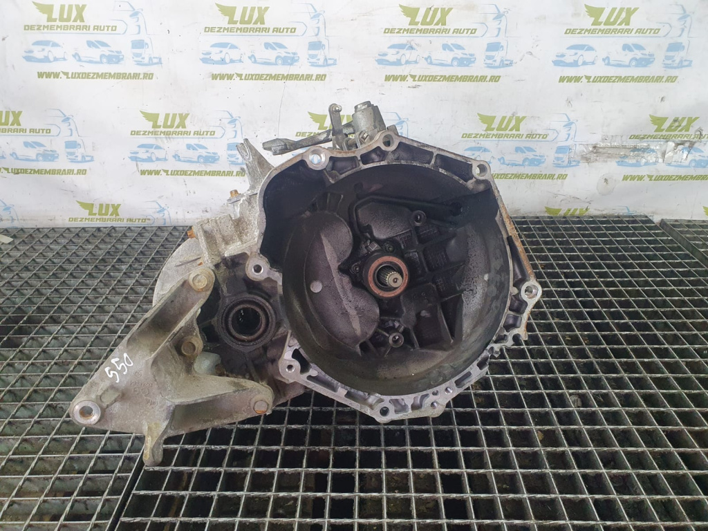 Cutie viteze manuala 6 trepte cu defect 1.7cdti a17dtj 55194293 Opel Astra J [2009 - 2012] 1.7 cdti A17DTJ