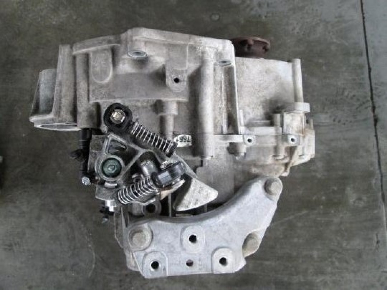 Cutie Viteze Manuala 6 Trepte Vw Jetta 2 0 Tdi 140 Cp