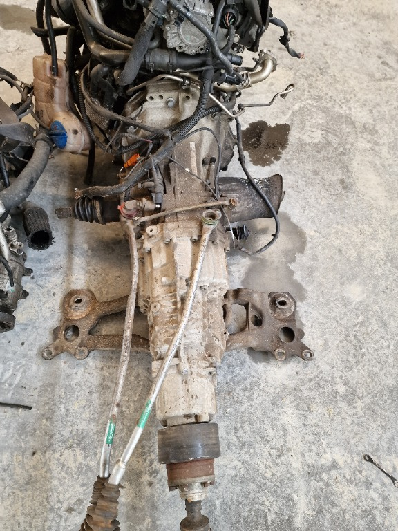Cutie Viteze Manuala Audi A4 B7 2.0TDI Quattro 4x4 125kw 170CP