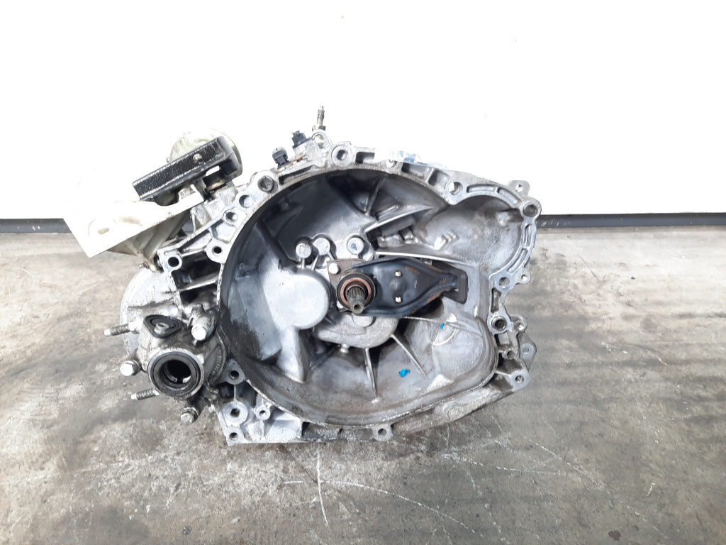 Cutie viteze manuala, cod 20DM43, Peugeot 307 SW , 2.0 B, 5 vit man (pr:110747)