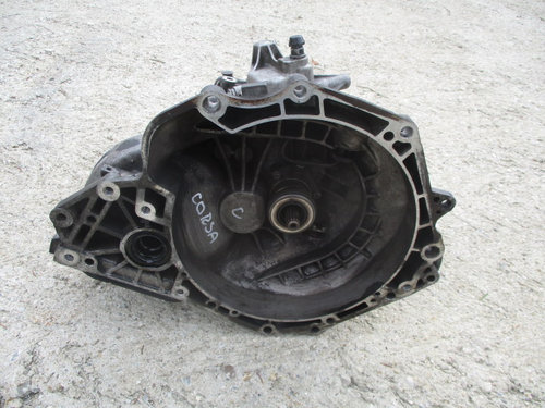 CUTIE VITEZE MANUALA COD 90400209 OPEL CORSA C 1.0 BENZINA FAB. 2000 – 2009 ⭐⭐⭐⭐⭐
