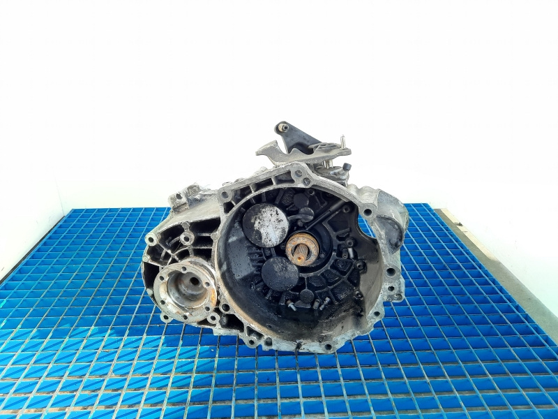 Cutie viteze manuala, cod KXX, VW Passat (3C2), 2.0 TDI, CBA, 6 vit man (pr:110747)