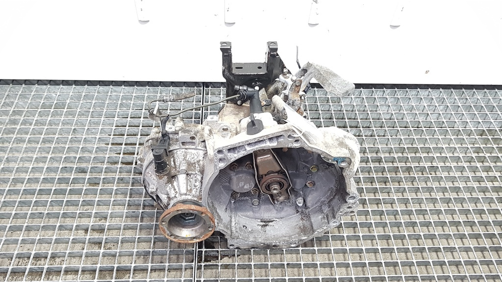 Cutie viteze manuala EWT, Vw Polo (9N) [Fabr 2001-2008] 1.9 tdi, ATD, 5 vit man (id:405797)
