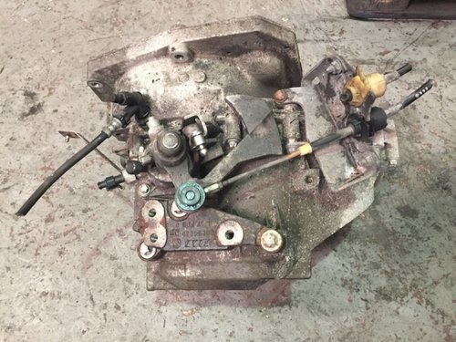 Cutie viteze manuala f40 55350926 alfa romeo spider 2.4 jtdm