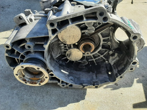 Cutie viteze manuala jlu 2.0 tdi bmp vw passat b6 vw golf 5 touran audi a3