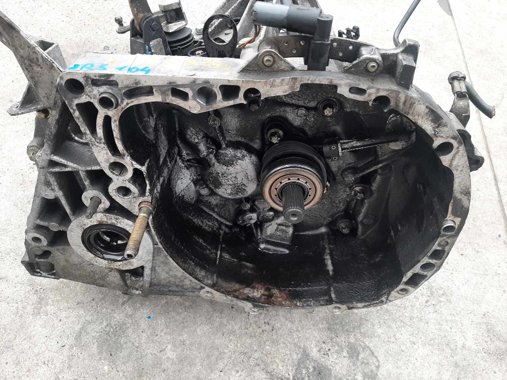 Cutie viteze manuala jrs104 1.6b renault megane 2 k4md812