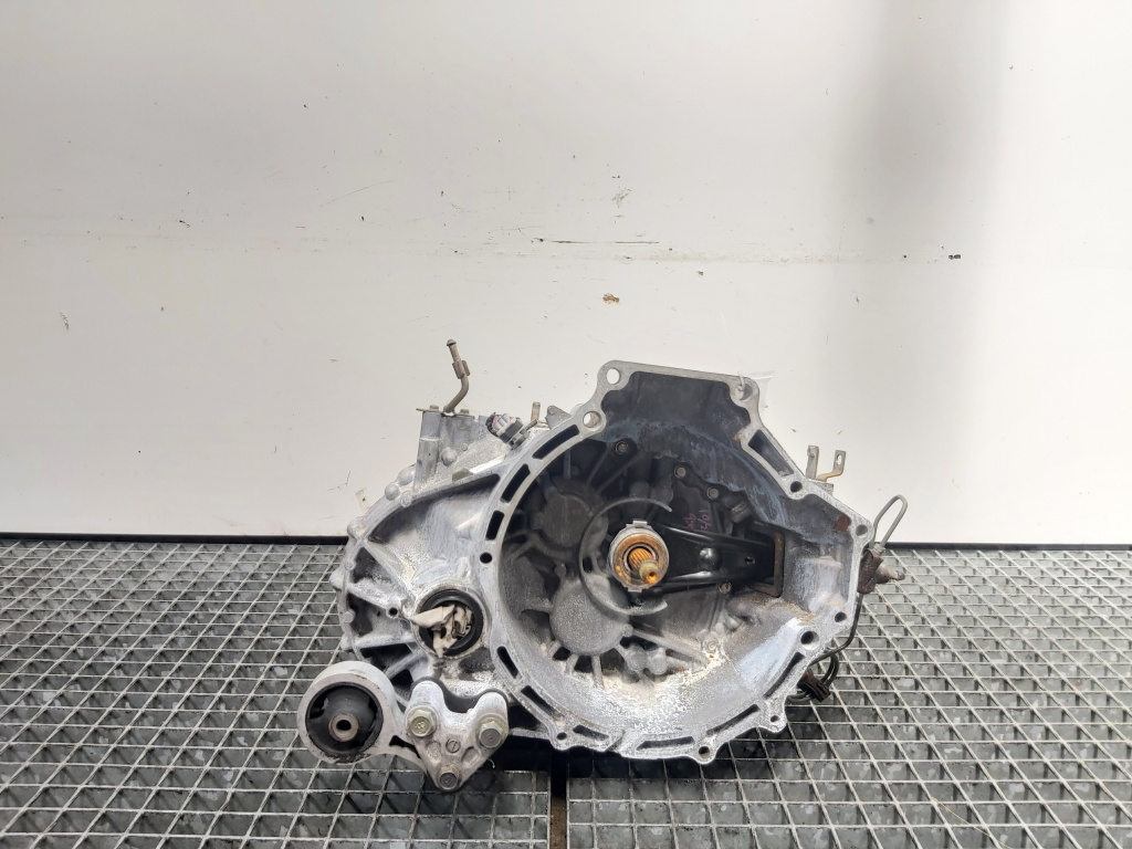 Cutie viteze manuala, Mazda 6 Hatchback (GG), 2.2 MZR-CD, R2AA, 6 vit man (id:695705)