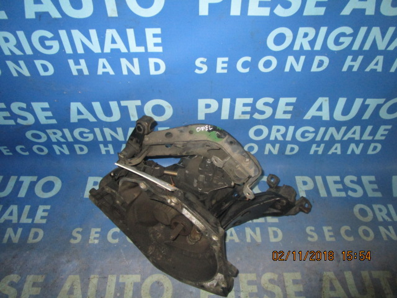 Cutie viteze manuala Opel Corsa 1.2i; 90400197