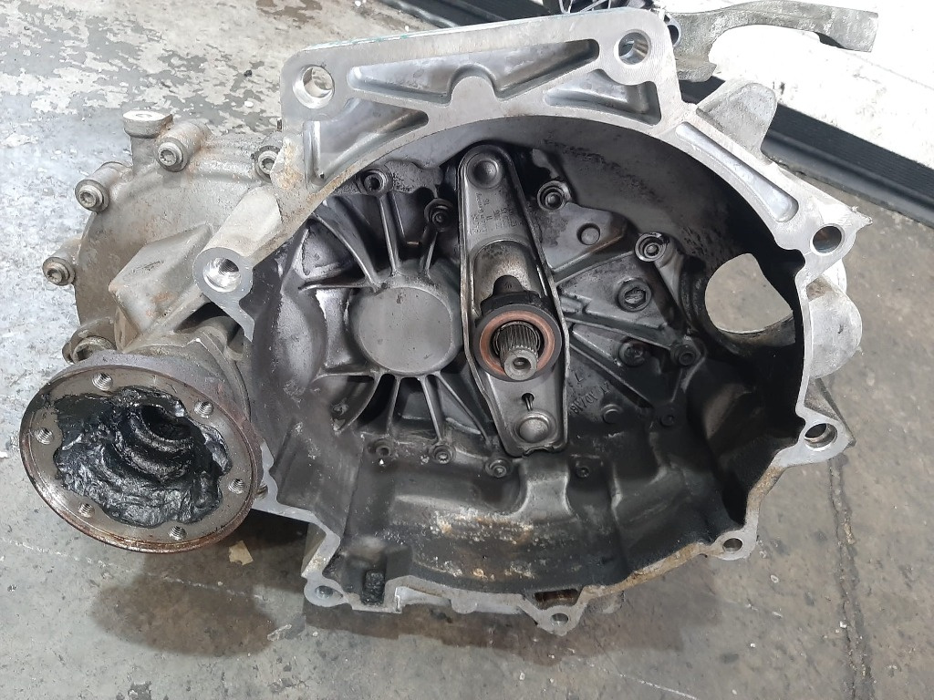 Cutie viteze manuala ped 1.2b cjz vw polo 6r skoda fabia seat ibiza