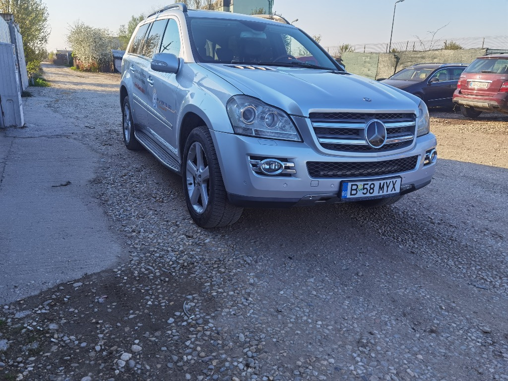 CUTIE VITEZE MERCEDES GL450 BENZINA X164 TIP 722904
