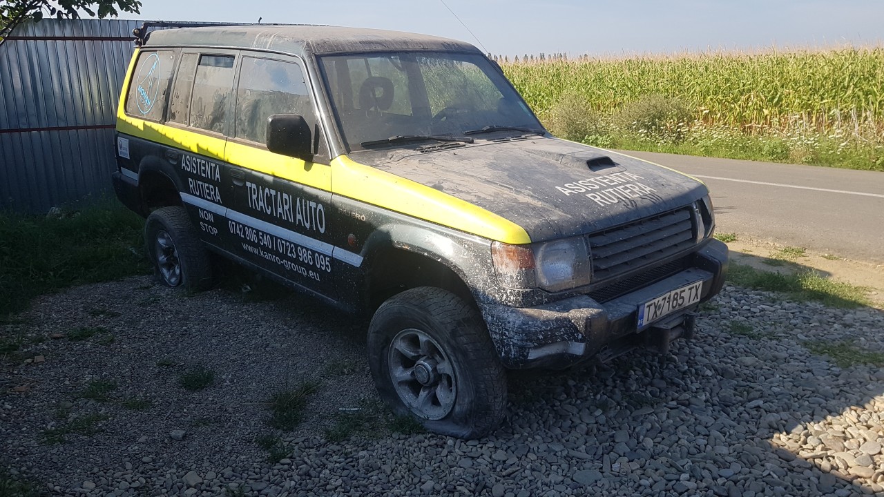 Cutie Viteze Mitsubishi Pajero 2 motor 2.8 TD din 1996 ,