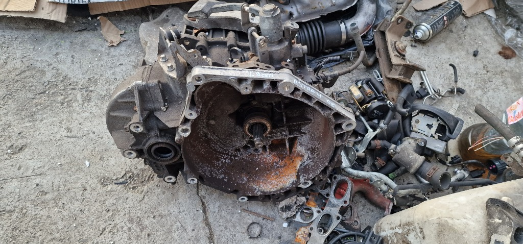 Cutie Viteze Opel Astra H 1.9CDTI 110CP 150Cp 6+1Viteze