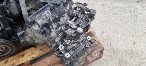 Cutie viteze Opel Corsa C 1.7 DTI Y17DT 2001 2002 2003 2004