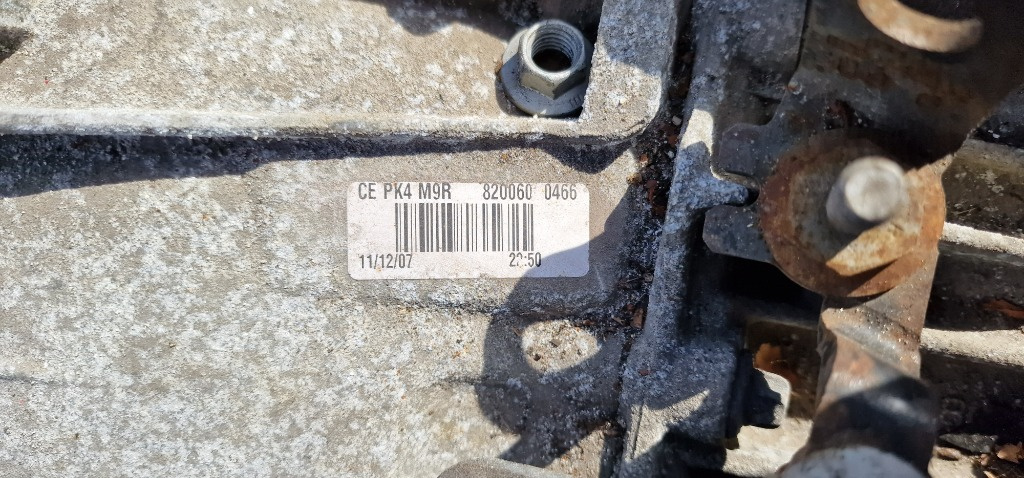 Cutie Viteze Renault Laguna 3 2.0DCI 2007-2010 8200600466
