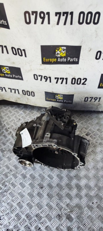 Cutie viteze start-stop Vw Passat B7 2.0 TDI , 140 cp / 103 kw , transmisie manuala , cod motor CFF,...