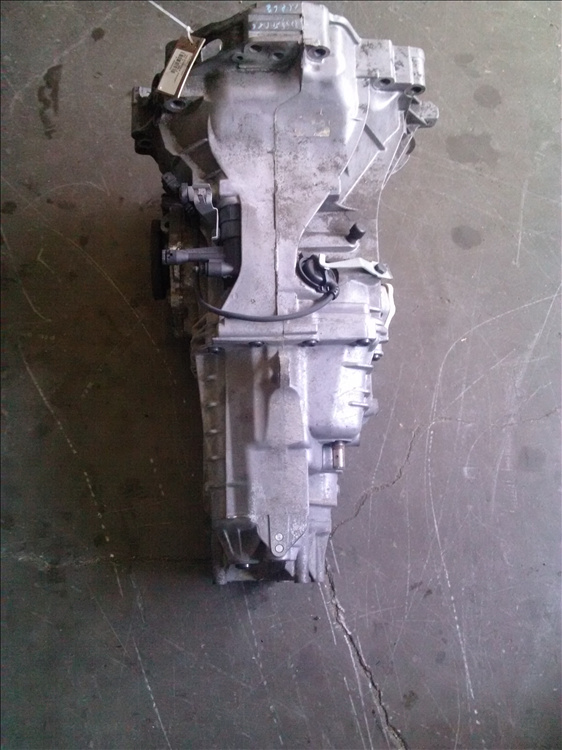 Cutie viteze VOLKSWAGEN PASSAT B5.5 1.6ALZ