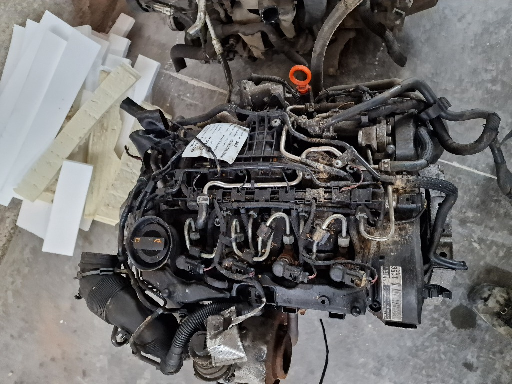 Cutie Viteze Vw Passat B7 1.6 tdi CAYC 6+1 Viteze