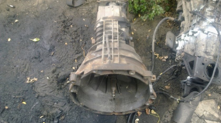 CUTII 5 SI 6 VITEZE FORD TRANSIT MOTOR 2 4 2 0 2 2 AN 2000 2015