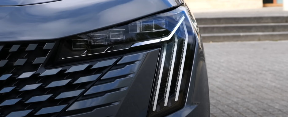 Daca nu vrei s-auzi de nemti, asta-i masina ta. Are motor de 1.6 litri si 360 CP, scaune cu masaj si tractiune integrala. Cum arata in realitate Daca nu vrei s-auzi de nemti, asta-i masina ta. Are motor de 1.6 litri si 360 CP, scaune cu masaj si tractiune integrala. Cum arata in realitate