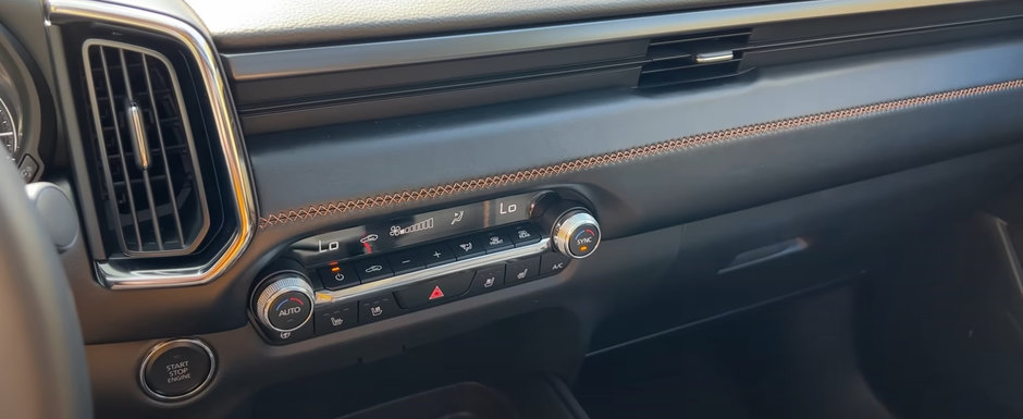 Daca nu vrei s-auzi de nemti, asta-i masina ta. Are motor turbo de 2.5 litri si scaune fata cu functie de ventilatie. Cum arata in realitate Daca nu vrei s-auzi de nemti, asta-i masina ta. Are motor turbo de 2.5 litri si scaune fata cu functie de ventilatie. Cum arata in realitate