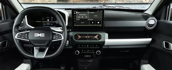 Dacia a lansat in Romania masina care costa doar 12.300 de euro. Ceasurile digitale de bord si ecranul central de 10 inch sunt oferite in standard