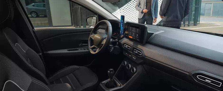 Dacia a lansat in Romania masina care costa doar 10.990 de euro. Motorul turbo, pilotul automat si aerul conditionat sunt oferite in standard