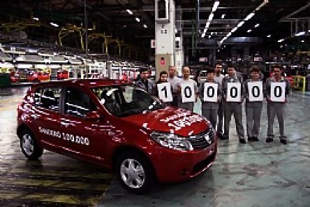 Dacia a produs 100.000 de automobile Sandero Dacia a produs 100.000 de automobile Sandero