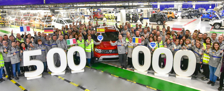 Dacia deschide sampania. Duster-ul 2 cu numarul 500.000 a fost produs la uzina de la Mioveni Dacia deschide sampania. Duster-ul 2 cu numarul 500.000 a fost produs la uzina de la Mioveni