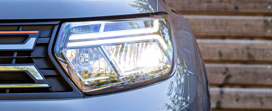 Dacia Duster a primit o noua varianta. Jantele pe 17 inch, climatizarea automata si scaunele incalzite sunt standard. Cat costa in Romania Dacia Duster a primit o noua varianta. Jantele pe 17 inch, climatizarea automata si scaunele incalzite sunt standard. Cat costa in Romania