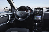 Dacia Duster Black Touch si Black Shadow