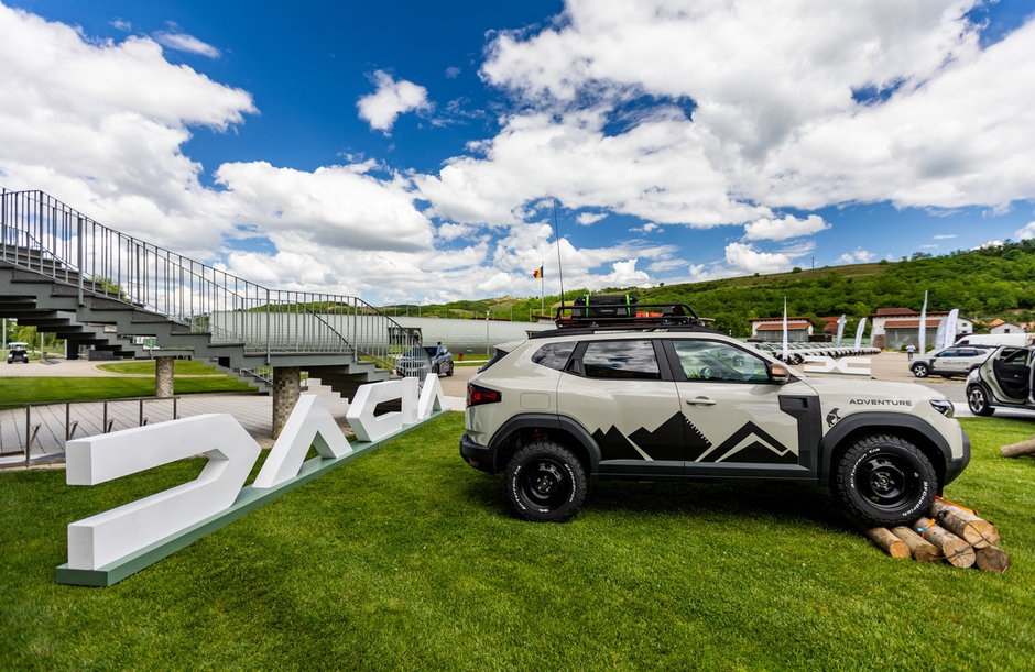 Dacia Duster cu kitul Adventure