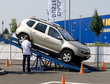 Dacia Duster Offroad Experience a luat startul in Bucuresti
