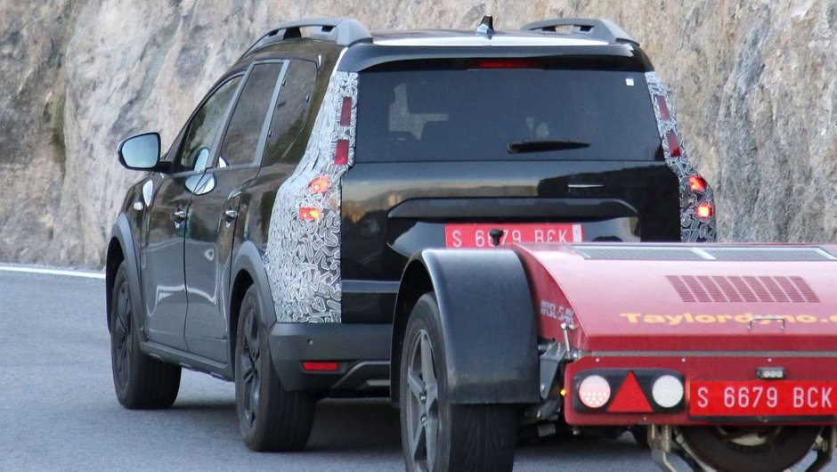 Dacia Jogger Facelift - Poze spion