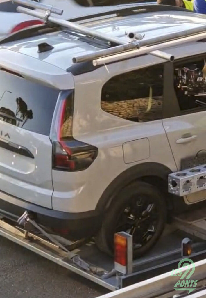Dacia Jogger Facelift - Poze spion