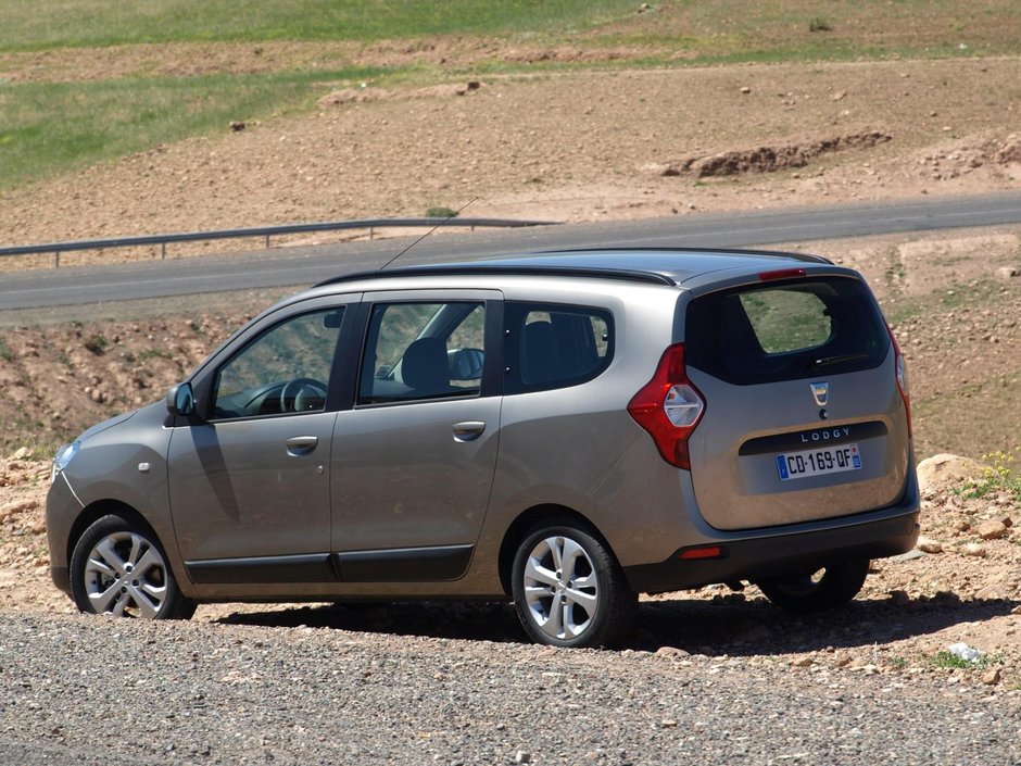 Dacia Lodgy si Lodgy Stepway