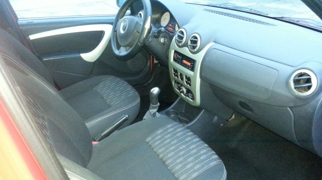 Dacia Logan 1.6 2011