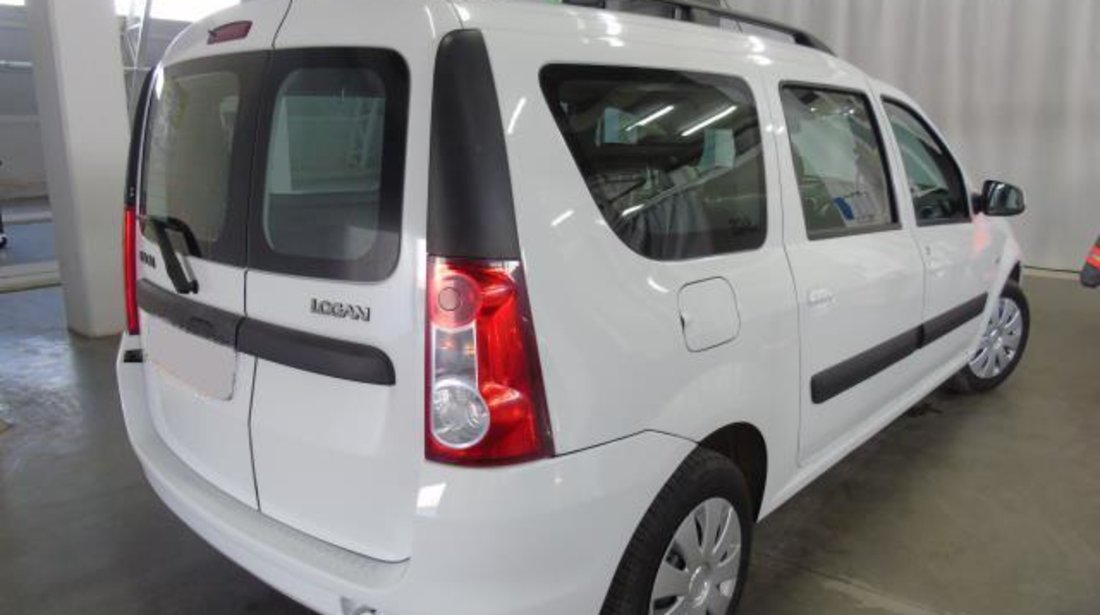 Dacia Logan MCV Laureate 5 locuri 1.5 dCi 75 CP 2012